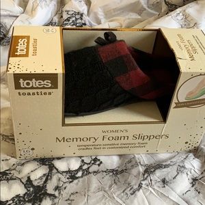 Totes Slippers